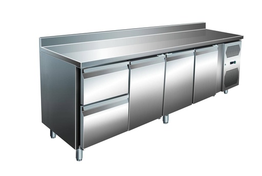 VIP Kühltisch mit 1x 2 Schubladen und 3 Türen -2 bis +8°C 2.230x700x960 mm